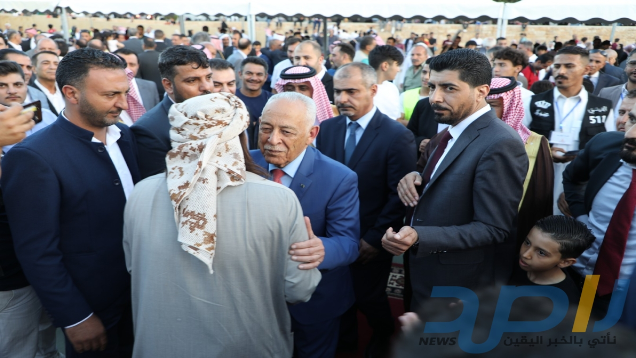 الشاعر عبدالرحمن الحويطي بحضور معالي رئيس الديوان الملكي الهاشمي الأردني
