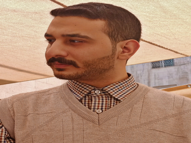 ازر حسن